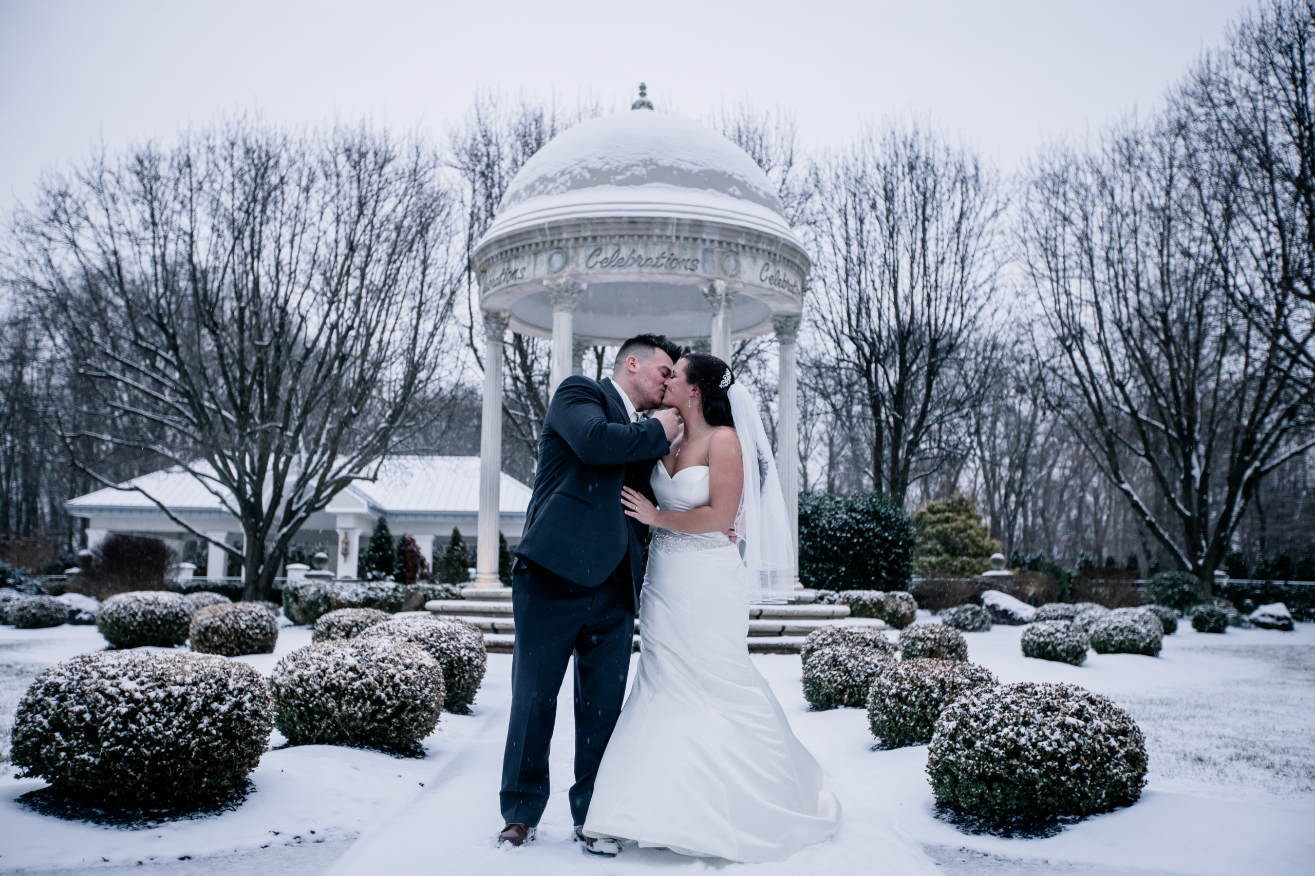 Tis the Season for a Photo Deal!