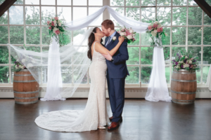 Smithville Inn Wedding Photographers - Brittany and William