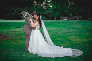 Romantic Ramblewood Country Club Wedding Photos