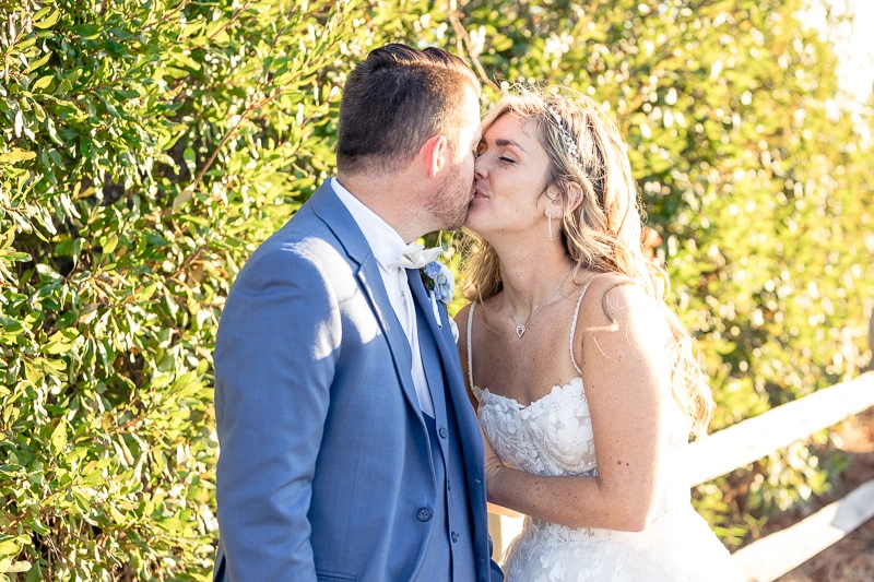 ICONA Windrift wedding photos