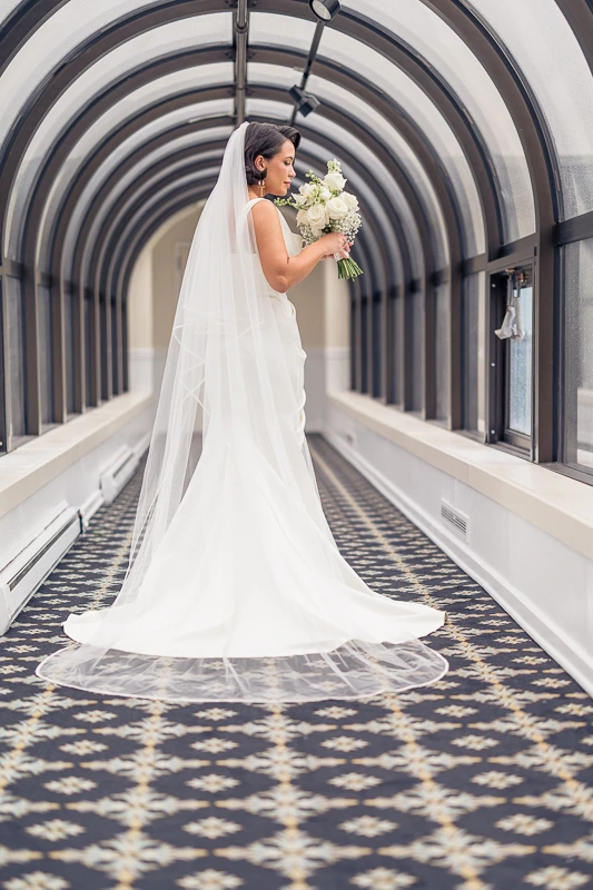 Elegant Bride at Nassau Inn Princeton wedding photos