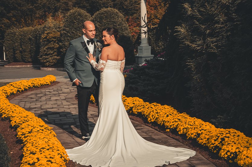 rich and earthy wedding photos and videos