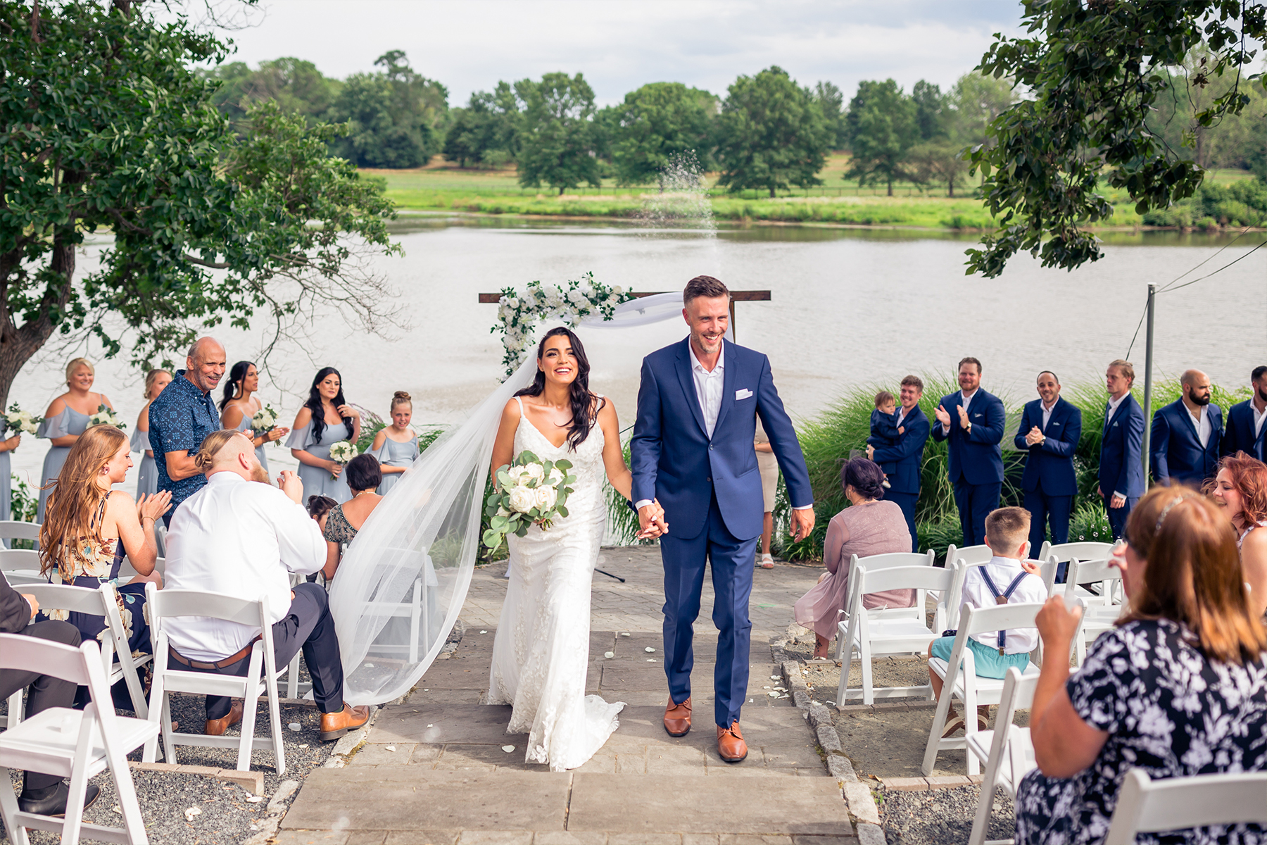 Wedding photos and videos estate at eagle lake ceremony