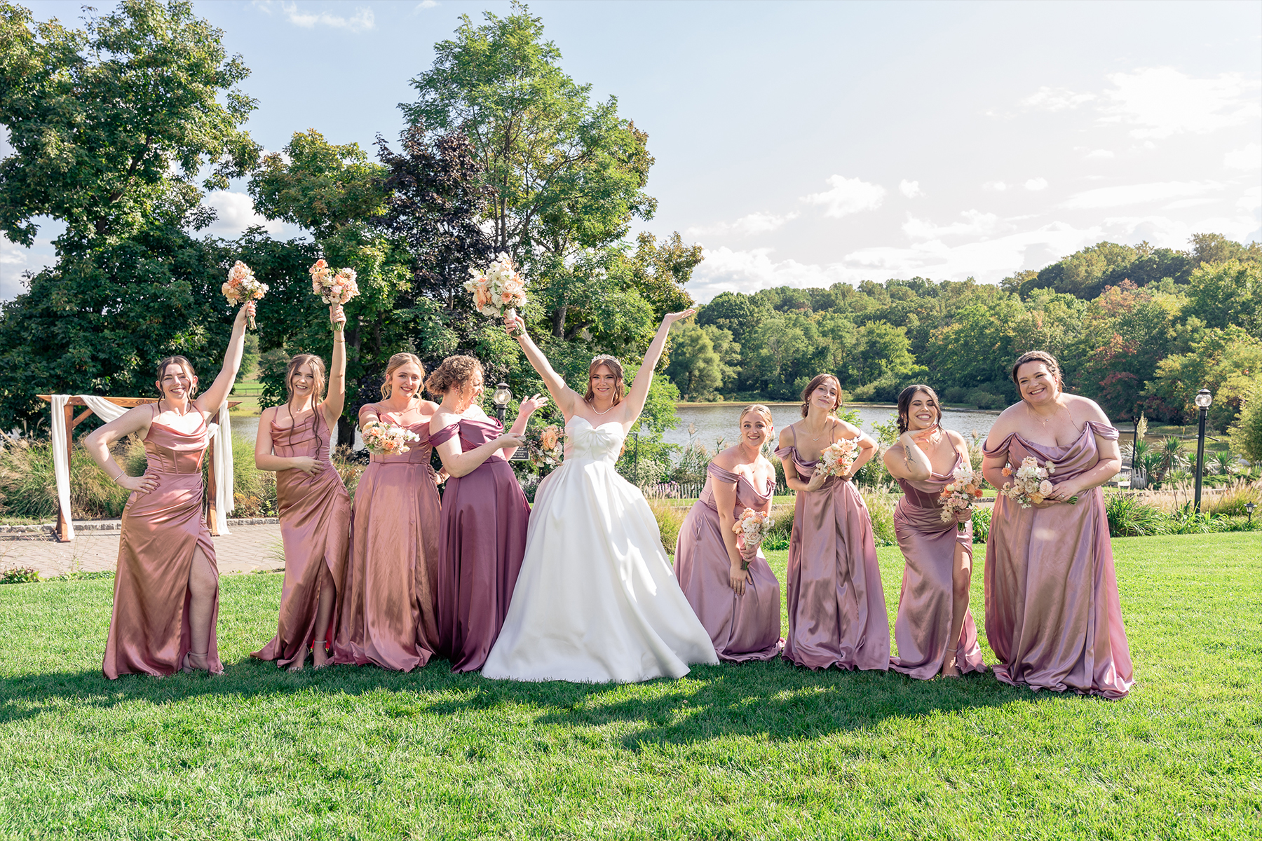 wedding portraits at estate at eagle lake