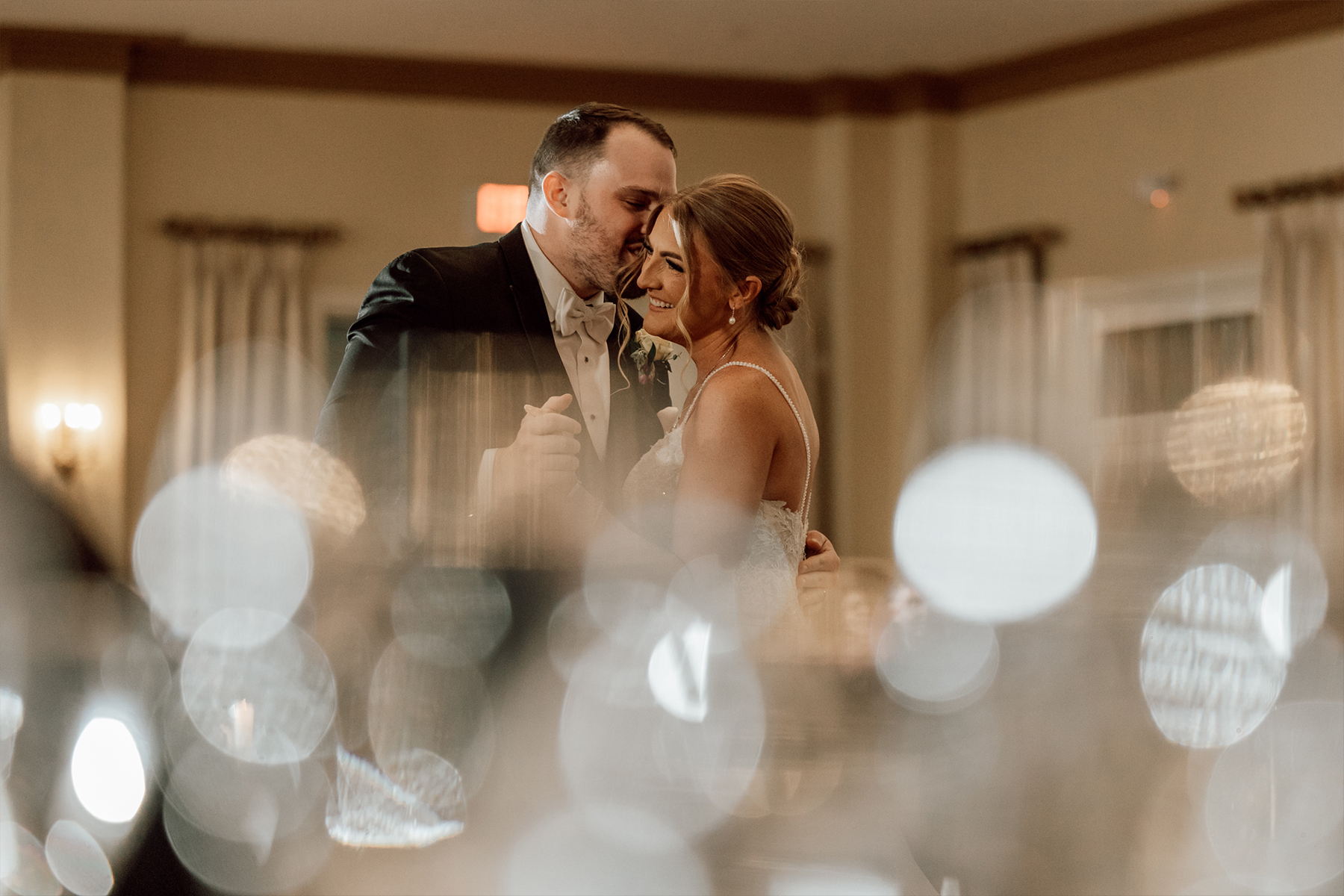 creative and dramatic wedding photos